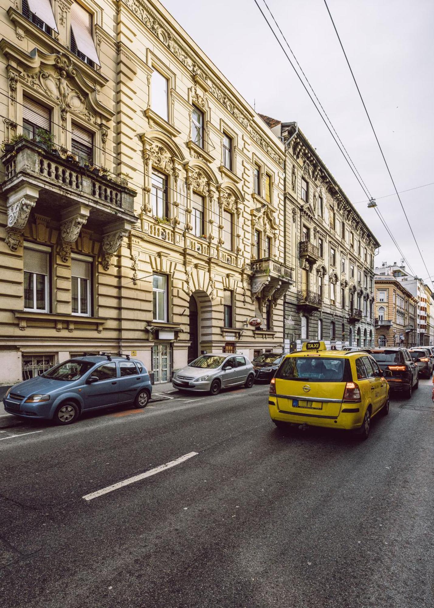 Modern Westend Citycenter Home Budapest Eksteriør billede